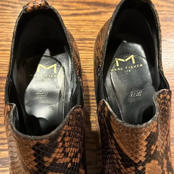 MARC FISHER Brown/Black Snake Skin Leather Pointed Toe Block Heel Booties Size 8 - Picture 6 of 7